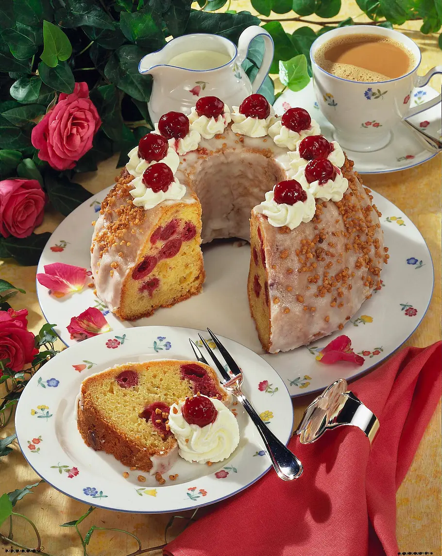 Zitronen-Kirsch-Kuchen Rezept