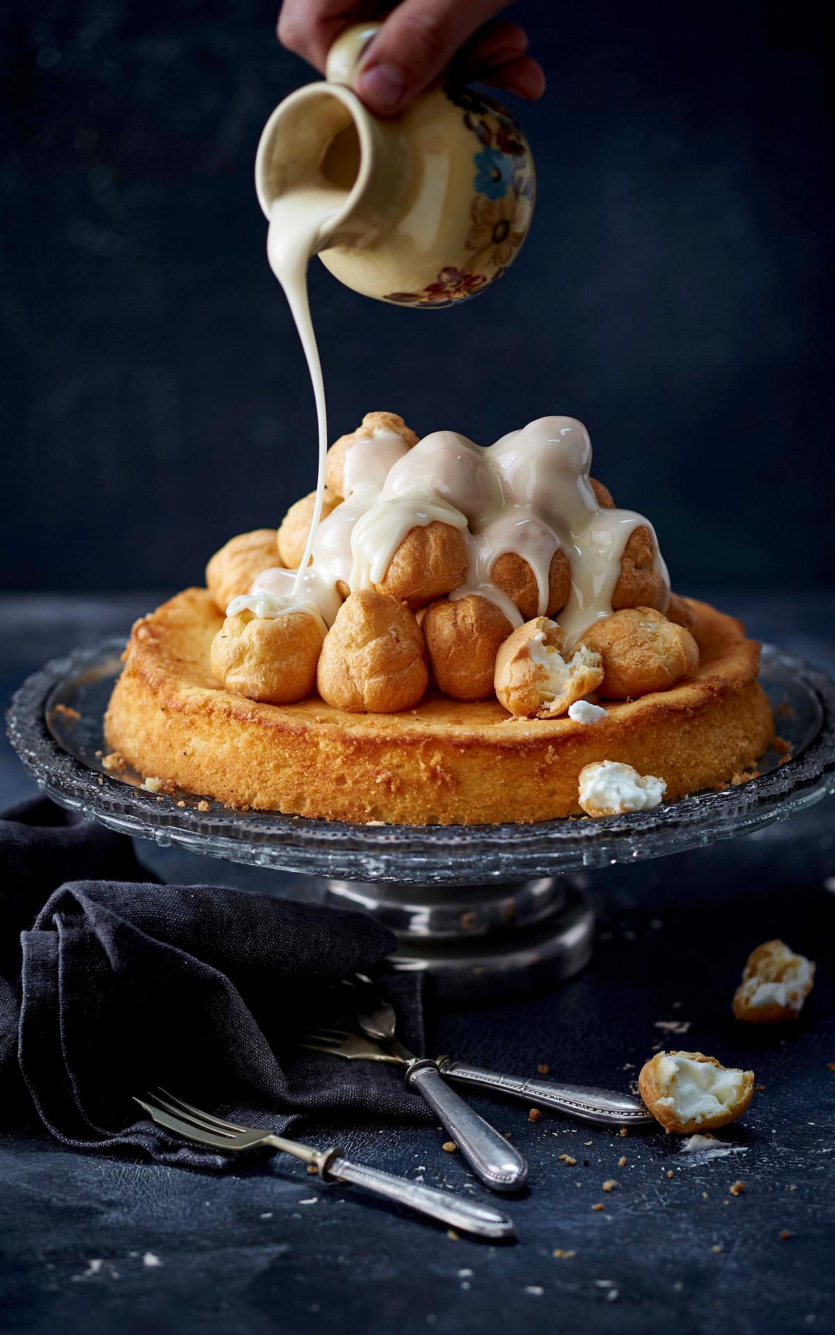 Zitronen-Kuchen mit Windbeuteln Rezept