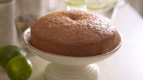Zitronen-Limetten-Kokosnuss-Kuchen Rezept - Foto: Pretscher, Tillmann