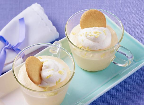 Zitronen-Sahnecreme Rezept Zitronen-Sahnecreme Rezept