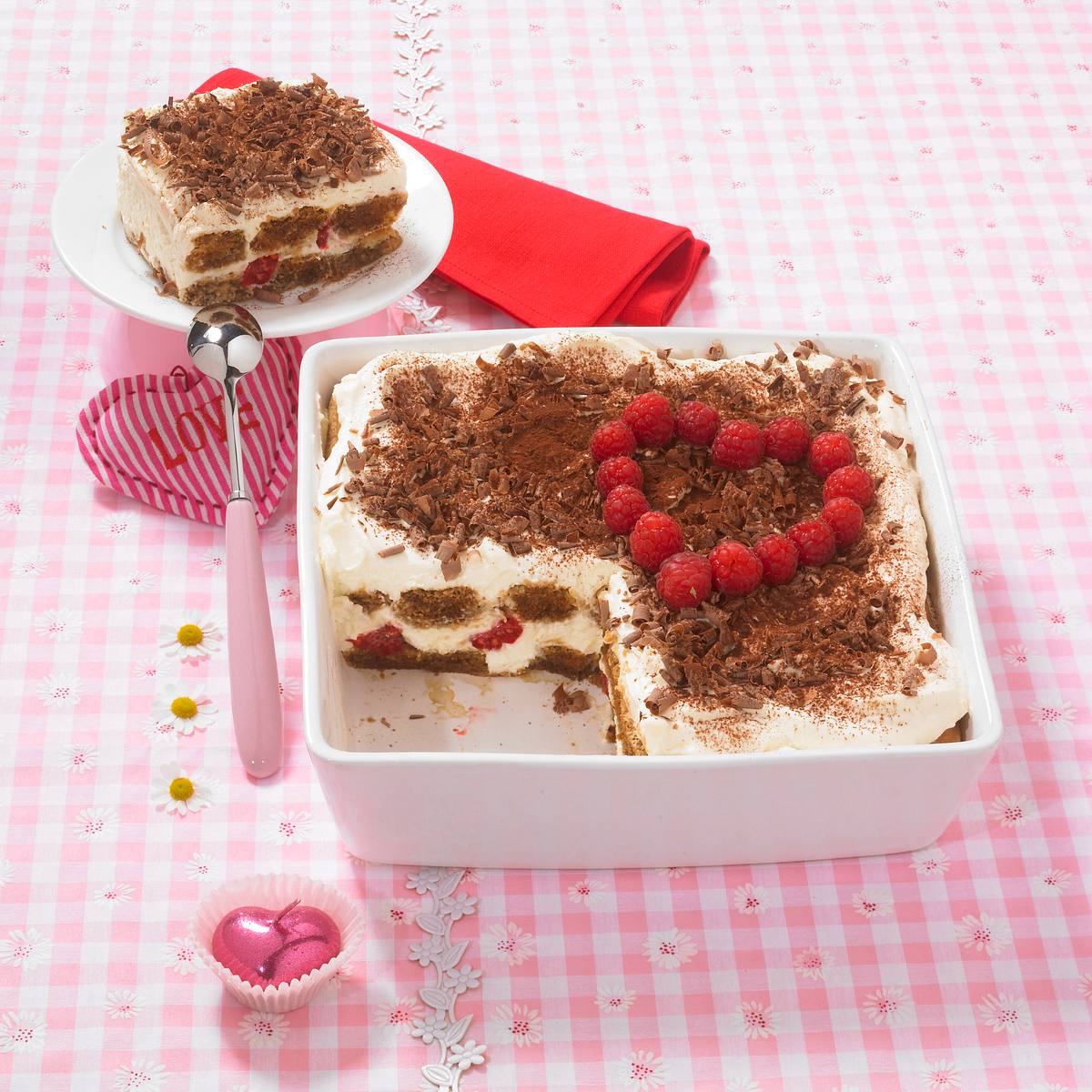 Zitronen-Tiramisu mit Himbeeren Rezept