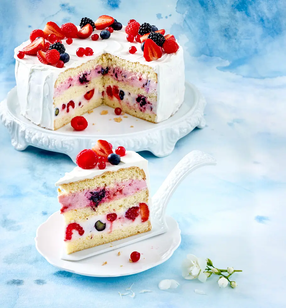 Zitronen-Waldbeeren-Torte Rezept Zitronen-Waldbeeren-Torte Rezept
