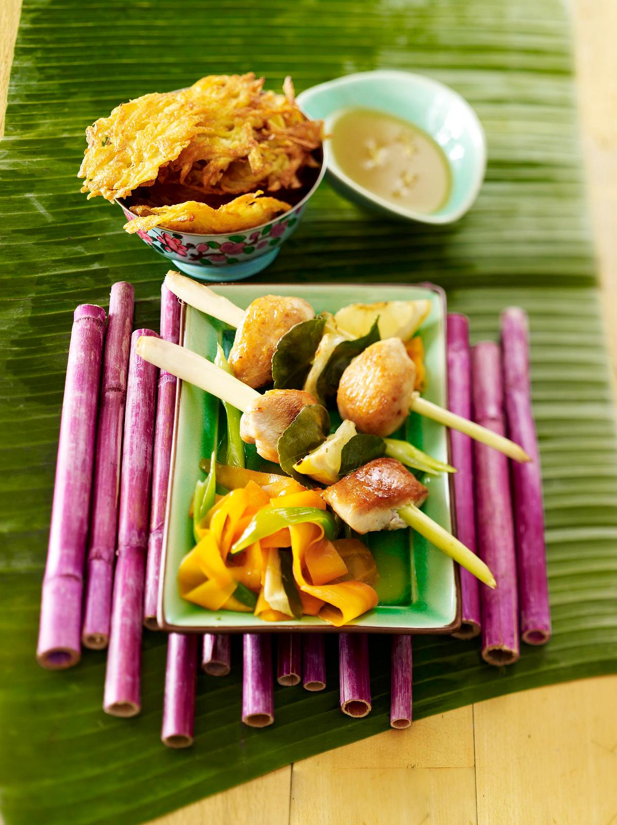 Zitronengras-Hähnchen-Spieße mit karamellisiertem Gemüse Rezept