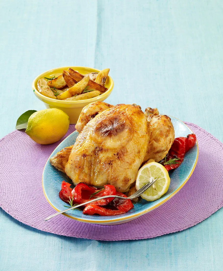 Zitronenhuhn mit Rosmarin-Kartoffeln Rezept Zitronenhuhn mit Rosmarin-Kartoffeln Rezept