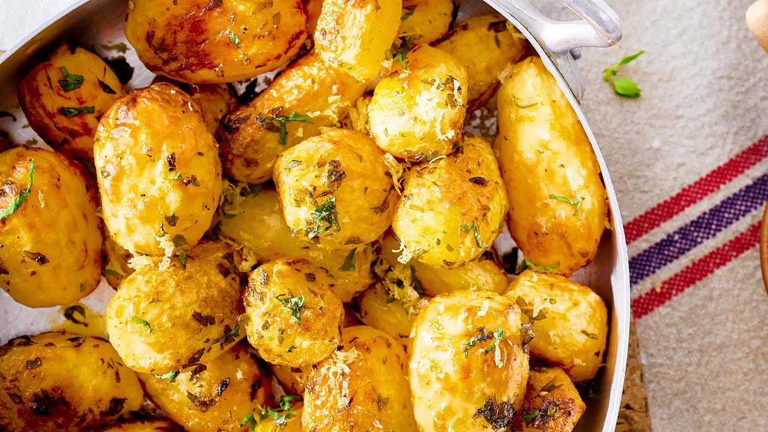 Zitronenkartoffeln - Foto: LECKER @ Bauer Media Group Zitronenkartoffeln - Foto: LECKER @ Bauer Media Group
