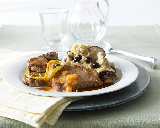 Zitronenschnitzel mit Blaubeer-Risotto Rezept