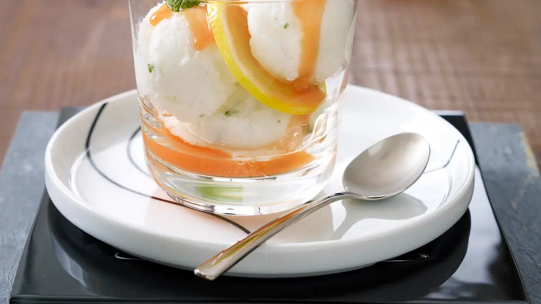 Zitronensorbet mit Melone Rezept - Foto: LECKER @ Bauer Media Group