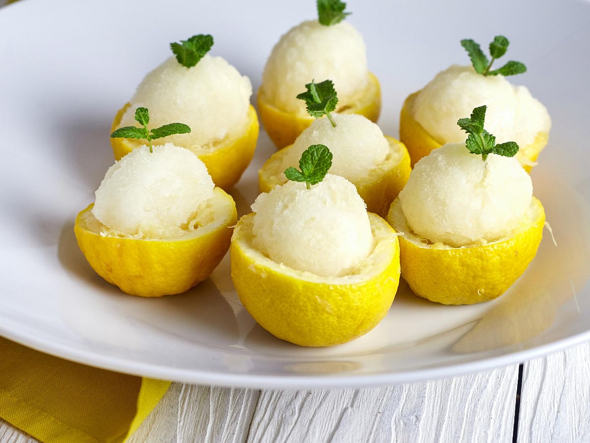 Leichte Desserts: Erfrischendes Zitronensorbet