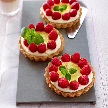 Zitronentörtchen mit Himbeeren Rezept