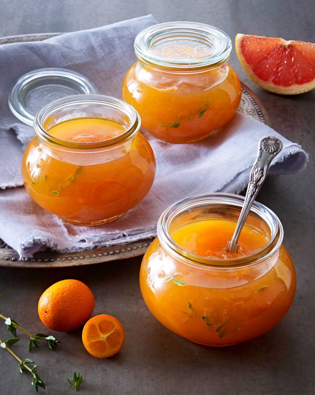 Zitrusfrucht-Gelee mit Thymian Rezept