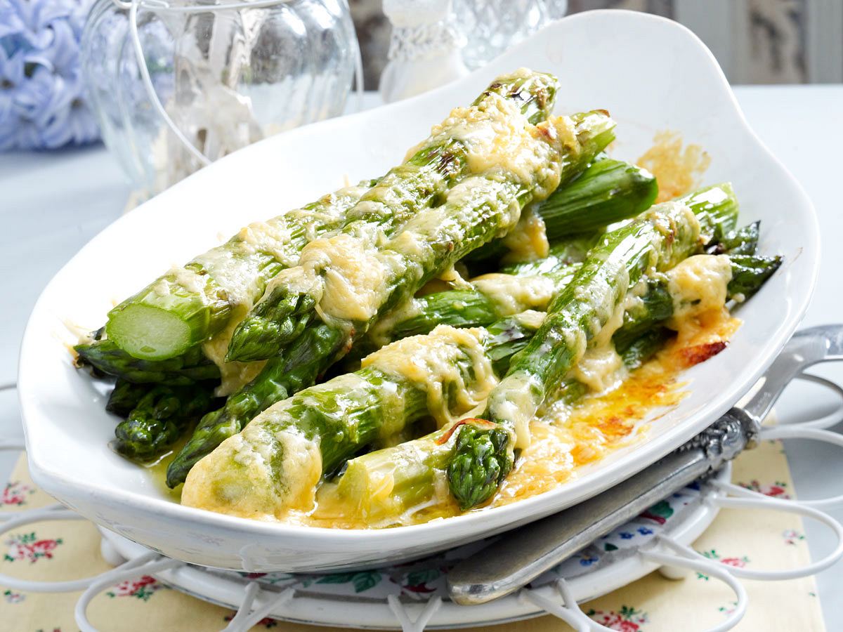 Spargel im Ofen zubereiten