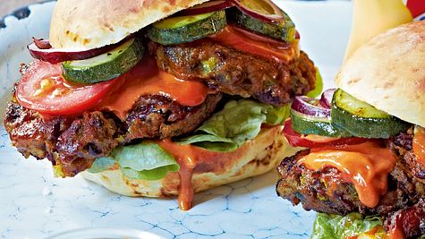 Zucchini-Bohnen-Burger Rezept - Foto: House of Food / Bauer Food Experts KG