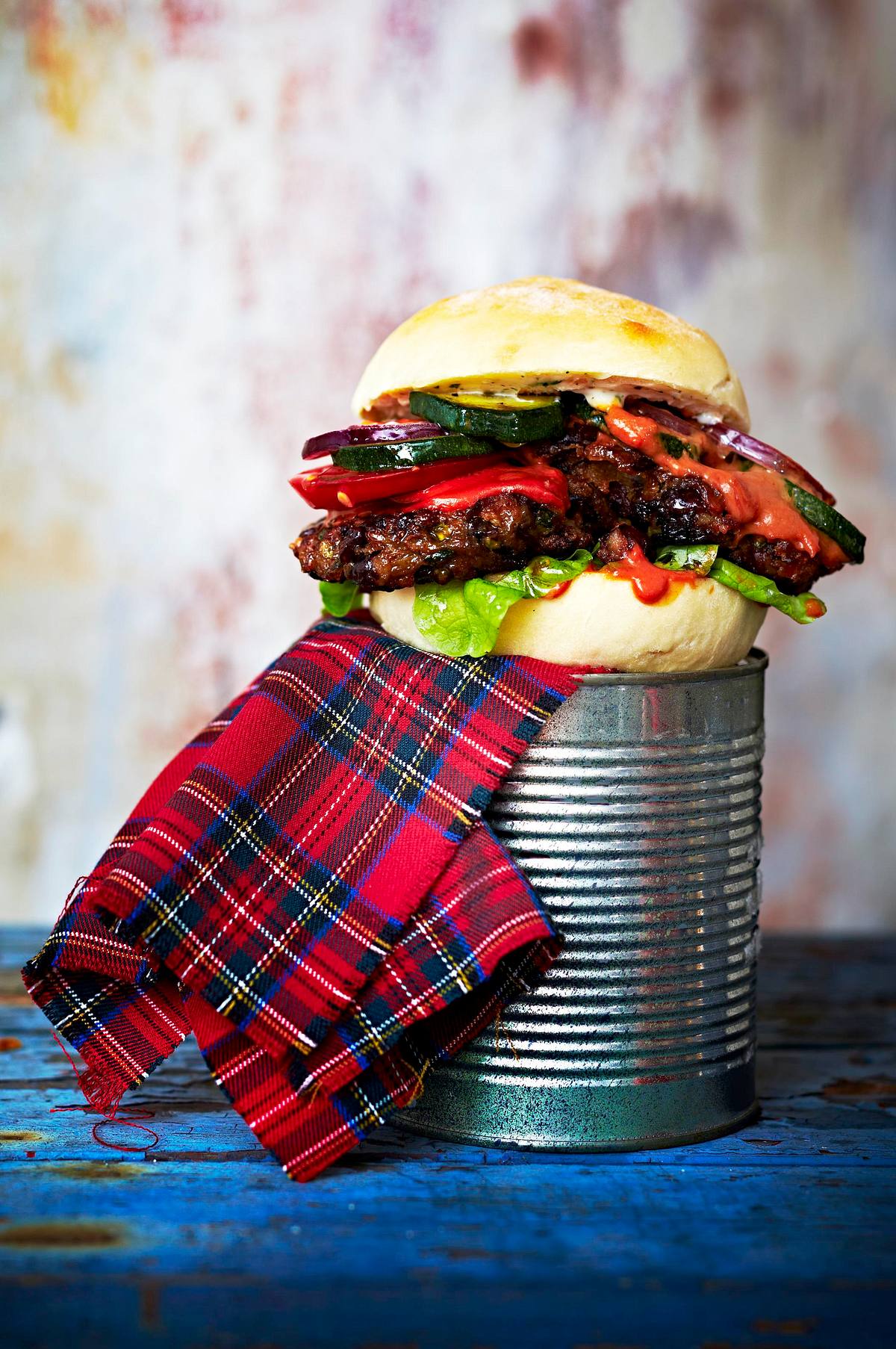 Zucchini-Bohnen-Burger mit Currysoße & Burgerbrötchen Rezept