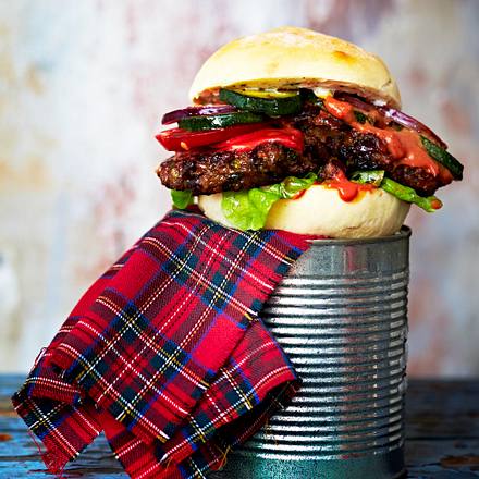Zucchini-Bohnen-Burger mit Currysoße & Burgerbrötchen Rezept
