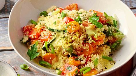 Zucchini-Couscous-Salat fürs Büro Rezept - Foto: House of Food / Bauer Food Experts KG