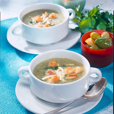 Zucchini-Cremesuppe mit Croûtons Rezept Zucchini-Cremesuppe mit Croûtons Rezept