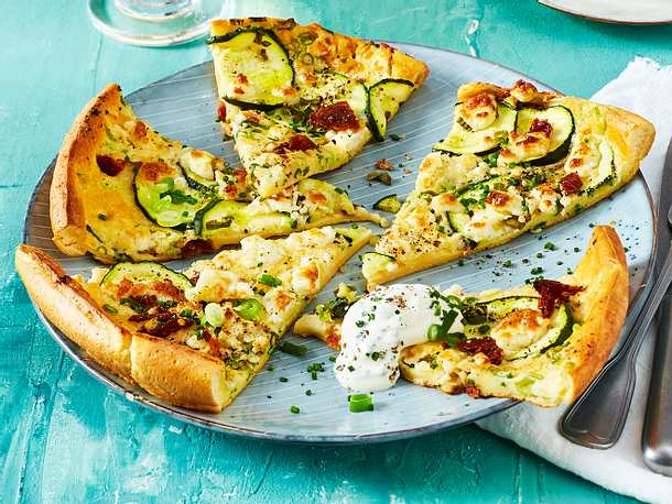 Zucchini-Feta-Pfannkuchen Rezept