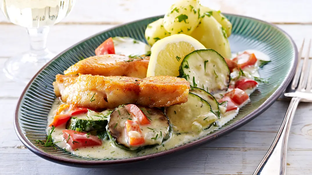 Zucchini-Fischpfanne Rezept - Foto: LECKER @ Bauer Media Group