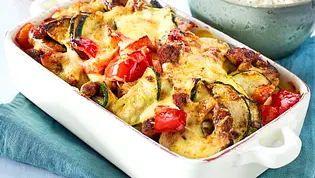 Zucchini-Gyros-Auflauf Rezept - Foto: LECKER @ Bauer Media Group Zucchini-Gyros-Auflauf Rezept - Foto: LECKER @ Bauer Media Group
