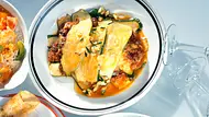 Zucchini-Moussaka Rezept - Foto: LECKER @ Bauer Media Group Zucchini-Moussaka Rezept - Foto: LECKER @ Bauer Media Group