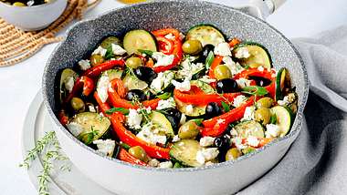 Zucchini-Paprika-Pfanne Rezept - Foto: ShowHeroes