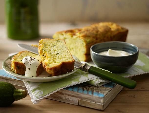 Zucchini-Pecorino-Kastenkuchen Rezept