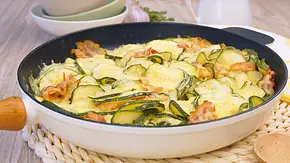 Zucchini-Pfanne Rezept - Foto: ShowHeroes für LECKER @ Bauer Media Group Zucchini-Pfanne Rezept - Foto: ShowHeroes für LECKER @ Bauer Media Group