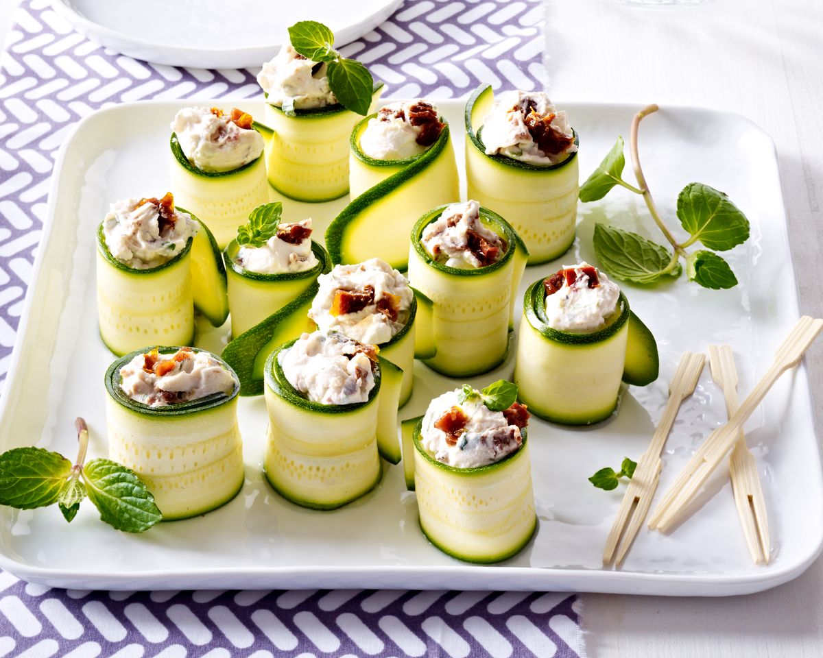 Zucchini-Röllchen mit Ziegenkäse