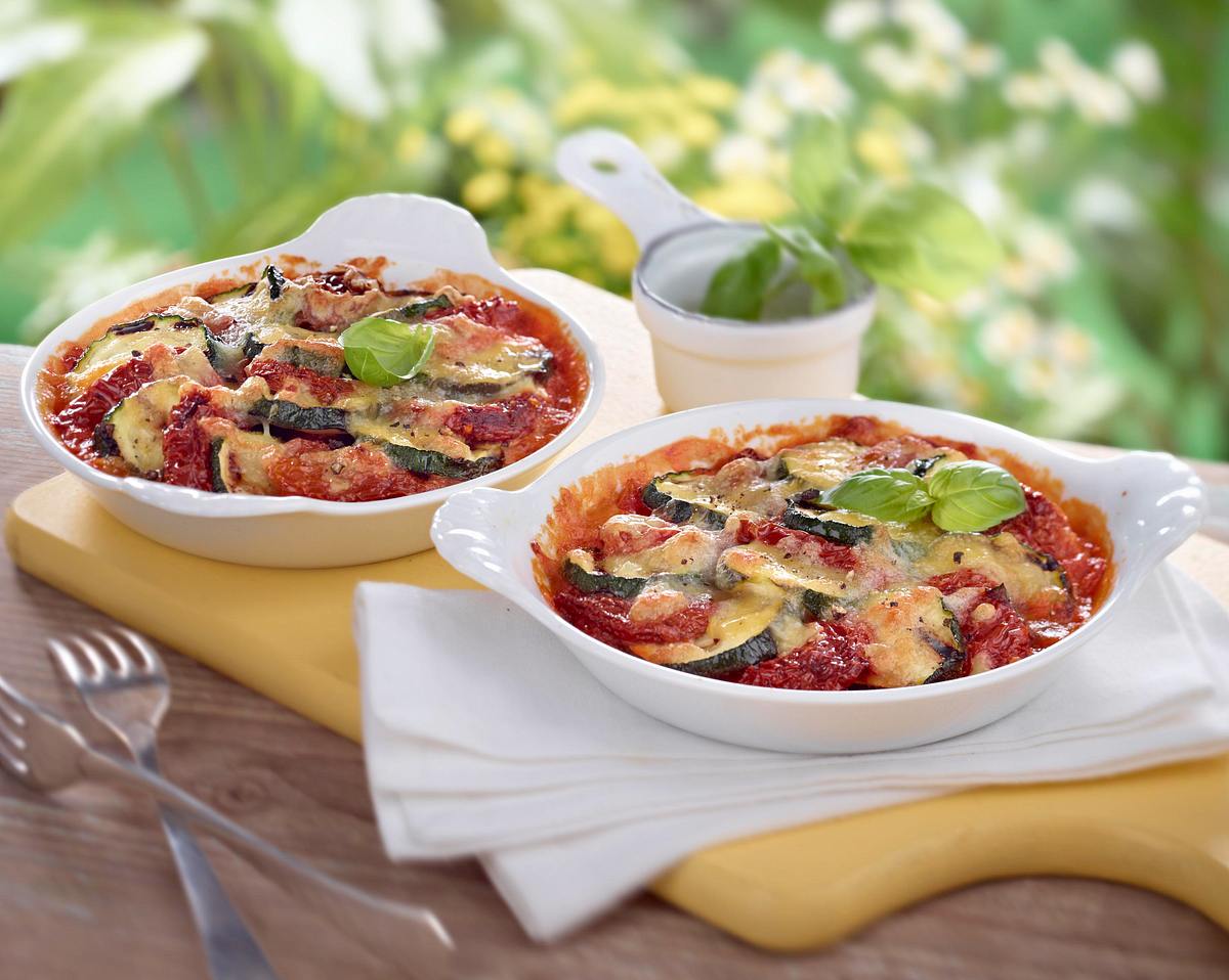 Zucchini-Tomaten-Käse-Gratin Rezept