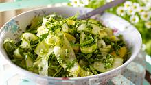 Zucchinisalat mit Brokkolipesto Rezept - Foto: LECKER.de