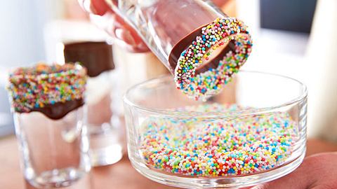 Zuckerperlen-Schoko-Rand für Gläser