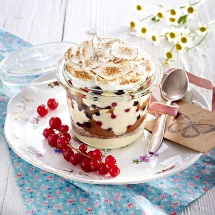 Zuppa Inglese Mit Johannisbeeren Und Baiserhaube Rezept Lecker