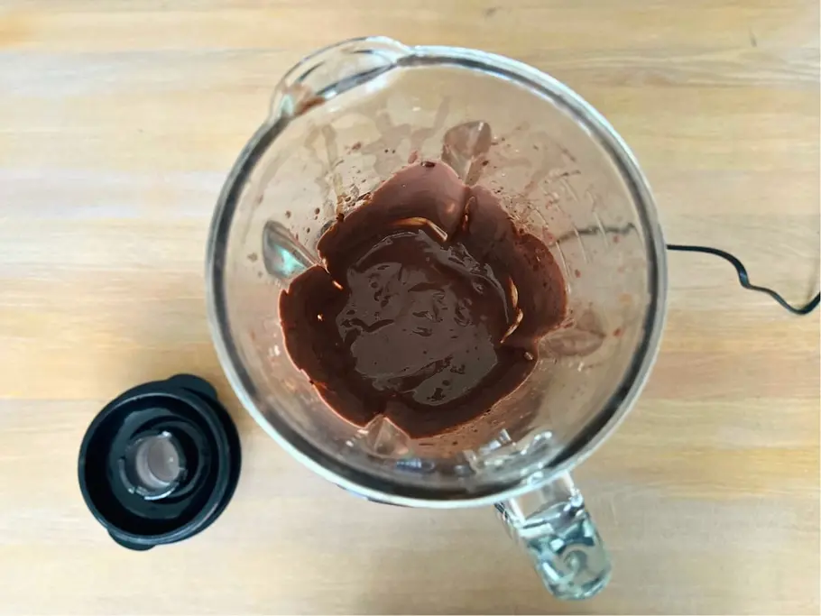 Dunkler Schokopudding im Standmixer Dunkler Schokopudding im Standmixer