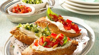 Zweierlei Gemüsetatar auf Baguette Rezept - Foto: LECKER @ Bauer Media Group
