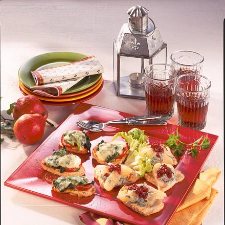 Zweierlei gratinierte Putensteaks Rezept Zweierlei gratinierte Putensteaks Rezept