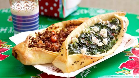 Zweierlei Pizzaschiffchen Rezept - Foto: House of Food / Bauer Food Experts KG