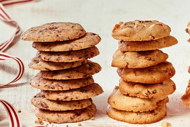 Zweierlei schnelle Weihnachts-Cookies Rezept