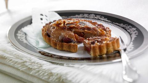 Zwetschen-Tarte mit Crème Brûlée Rezept - Foto: Pretscher, Tillmann