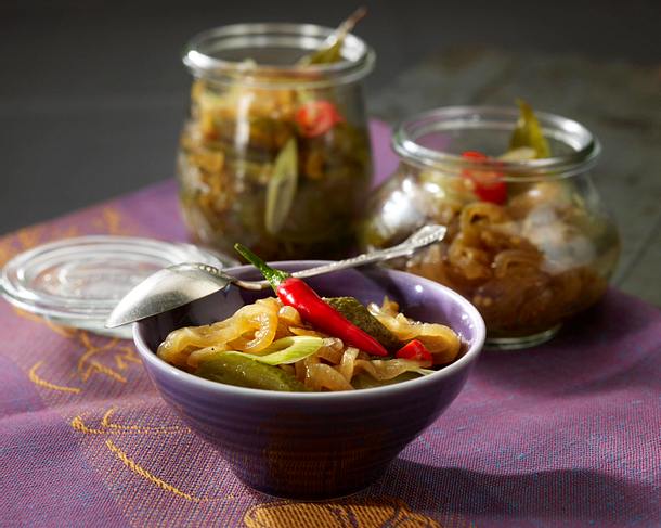 Zwiebel-Gurken-Pickles Rezept Zwiebel-Gurken-Pickles Rezept