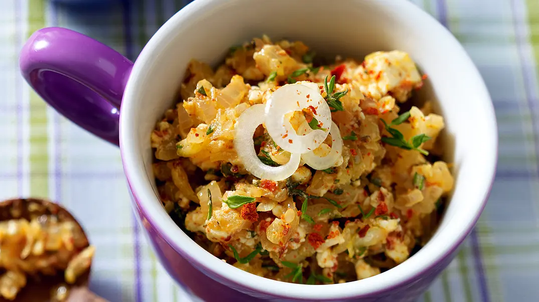 Zwiebel-Pesto Rezept - Foto: LECKER @ Bauer Media Group Zwiebel-Pesto Rezept - Foto: LECKER @ Bauer Media Group