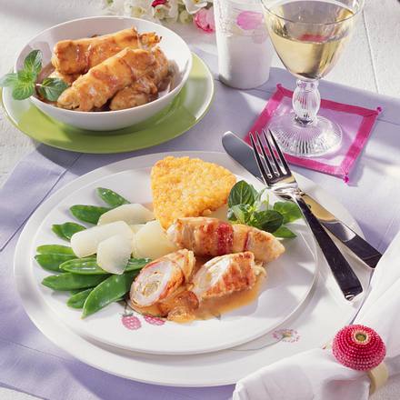 Zwiebel-Putenröllchen mit Buttergemüse Rezept Zwiebel-Putenröllchen mit Buttergemüse Rezept