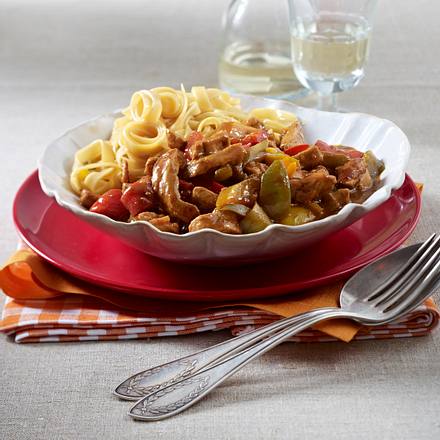 Zwiebel-Rahmgeschnetzeltes Rezept Zwiebel-Rahmgeschnetzeltes Rezept