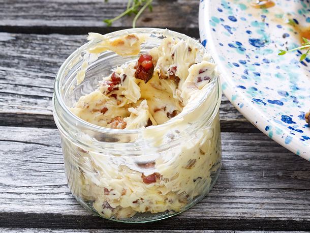 Zwiebel-Speck-Grillbutter
