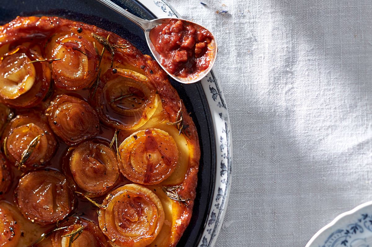 Zwiebel-Tarte-Tatin mit Speckmarmelade Rezept