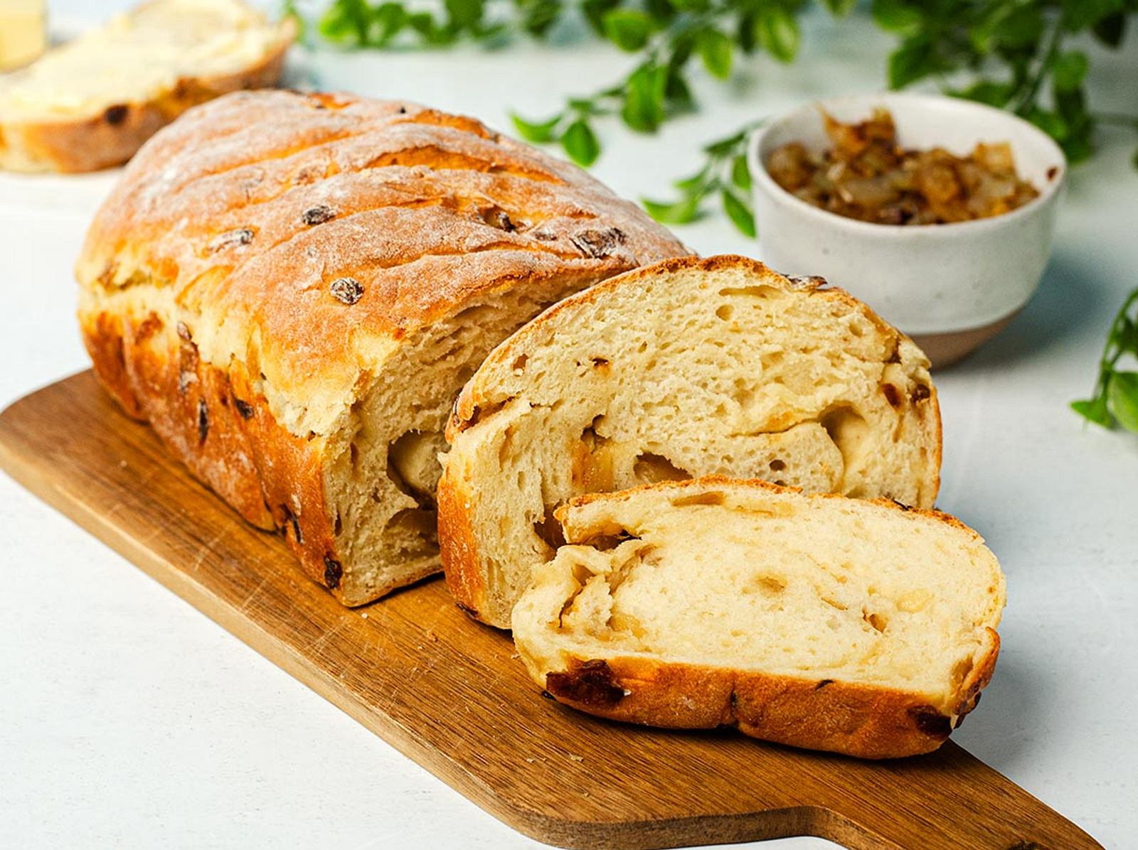 Zwiebelbrot ohne Hefe - schnell &amp; einfach | LECKER