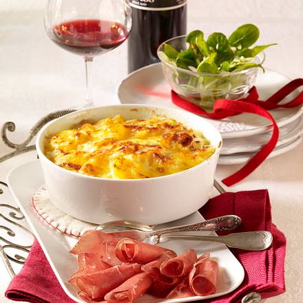 Zwiebelkartoffeln mit Bünderfleisch Rezept Zwiebelkartoffeln mit Bünderfleisch Rezept