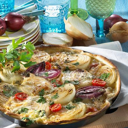 Zwiebelkuchen mit Tomaten Rezept Zwiebelkuchen mit Tomaten Rezept